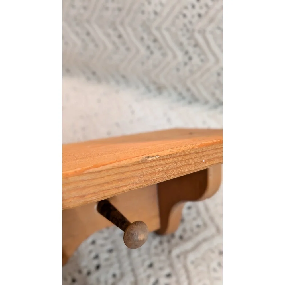 Vintage Wood Wall Shelf with 3 Hanging Pegs Scalloped Edge Entryway Decor 15in